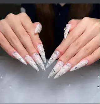 ネイル Lenie Nail Salonのネイルデザイン