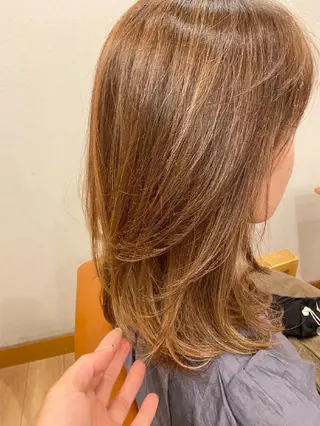 カラー . NANAのヘアスタイル