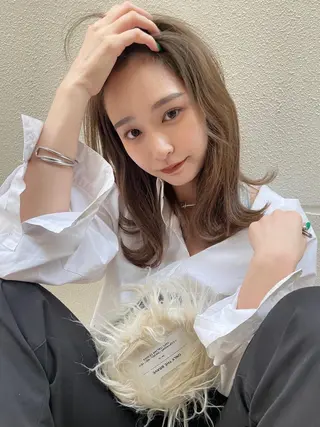 ミディアム カラー ヘアアレンジ 髙塚碧🇰🇷 韓国ヘア🎗️のヘアスタイル