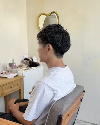 パーマ メンズ 🍋透け感カラー🍃 オリーブ🍐Kahoのヘアスタイル