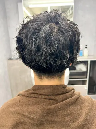 ミディアム パーマ メンズ 垢抜け・メンズパーマ 津山祐紀のヘアスタイル