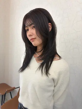 セミロング カラー niko RINKAのヘアスタイル