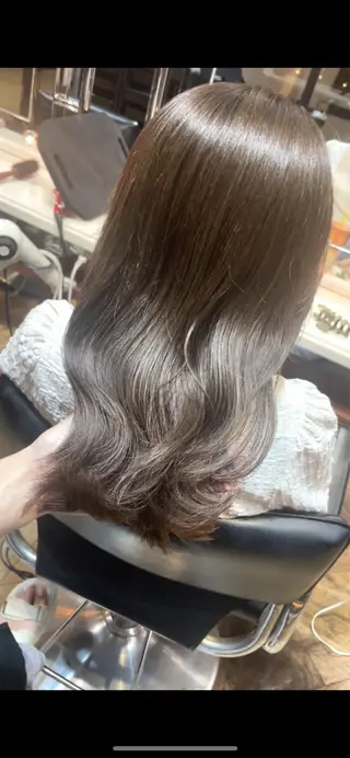 ロング カラー ご新規様限定 透明感カラーKANAのヘアスタイル
