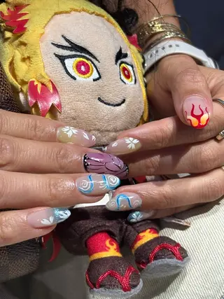 ネイル 🪐富島彩夏 /海外nail🪐のネイルデザイン