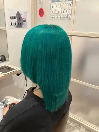 ミディアム カラー ブリーチ&ストレート 長谷川勇人のヘアスタイル