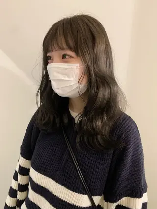 ロング カラー 落合希 Olivebeigeのヘアスタイル