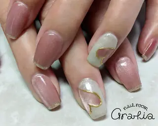ネイル nail room gratia のネイルデザイン