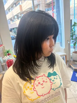 ミディアム 山田 桃華のヘアスタイル