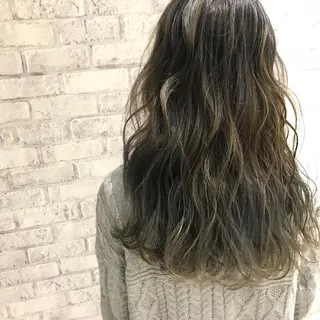 ロング カラー Oopsレイヤー 加藤澄都のヘアスタイル