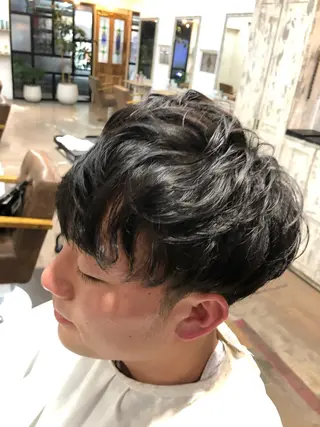 パーマ メンズ 桐原 竜也のヘアスタイル