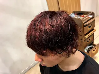 カラー パーマ メンズ 神崎 拓人のヘアスタイル
