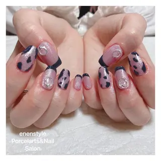 ミディアム ネイル 🐾enen style 🐾のネイルデザイン