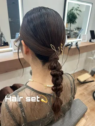 ミディアム ヘアアレンジ オグニ ヒマリのヘアスタイル