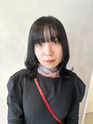 ミディアム カラー デザインカラー/パー マ🦖外岡咲希🦖のヘアスタイル