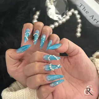 ロング 美フォルムスカルプ✨ RENAのネイルデザイン