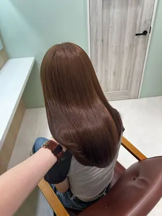 ロング 🤎艶感ベージュ/ ミルクティー🤎のヘアスタイル