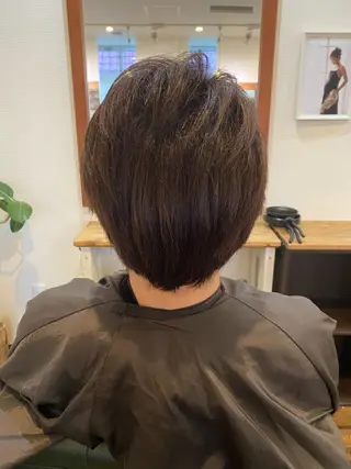 カラー 小松 美月のヘアスタイル