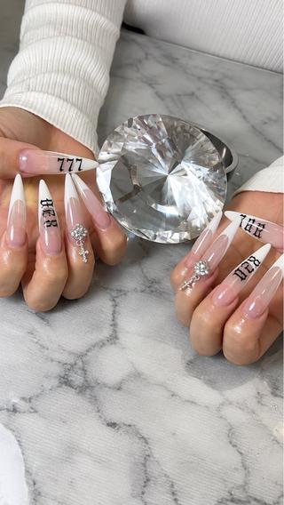 ネイル Garnet nailのネイルデザイン