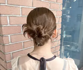 セミロング ヘアアレンジ ピンク系カラー💗 ヘアセット特化のヘアスタイル