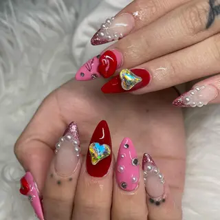 ミディアム ネイル Y. Sのネイルデザイン