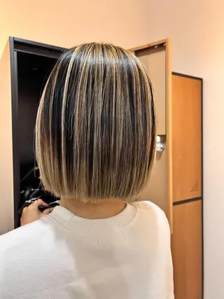ショート カラー ヘアカラー&縮毛矯正 STAR☆RIVERのヘアスタイル