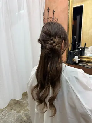 ロング ともざねゆか UniQ/岡山駅のヘアスタイル