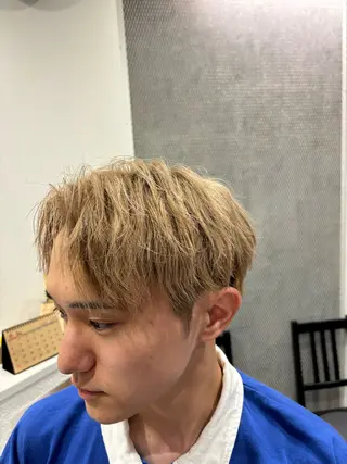 カラー メンズ ACRO Hirokiのヘアスタイル