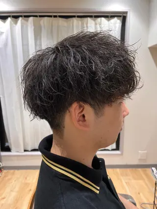 ショート カラー パーマ メンズサロン LiGKAITO🦖のヘアスタイル