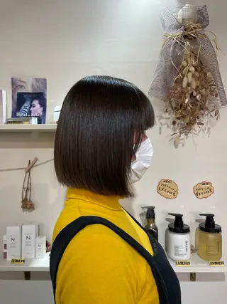 ショート カラー 顔周りレイヤー☆ スパ☆石上遥楓のヘアスタイル