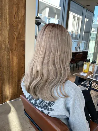 カラー 顔まわりの神様✨ 透明感カラー藤嶋秀幸のヘアスタイル