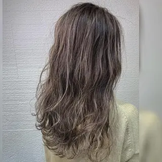 セミロング カラー ヘアアレンジ 白髪ぼかしハイライト 茗荷谷駅徒歩2分のヘアスタイル