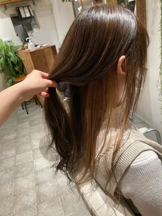 ロング カラー 大方 いくみのヘアスタイル