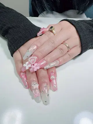 ネイル Hina ネイルサロンのネイルデザイン
