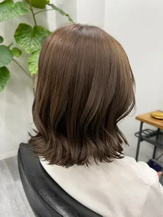 ミディアム カラー けいと髪質改善 全年齢リピート多数のヘアスタイル