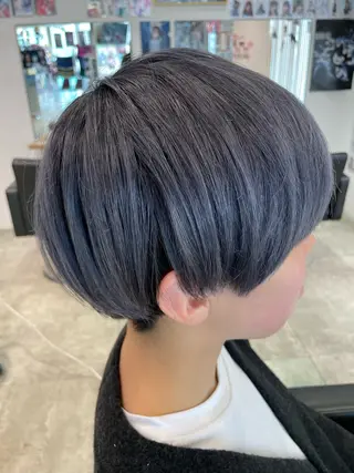 ロング カラー インナーカラー 推し ブリーチ 髪質改善のヘアスタイル