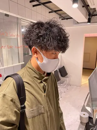 ショート カラー パーマ ヘアアレンジ メンズ キッズ ネイル マツエク・マツパ スパイキー/フェザー /波巻き/かいとのヘアスタイル