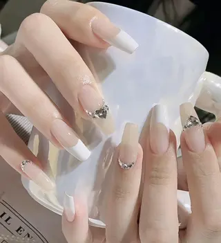 ネイル Queen‘s なんのネイルデザイン