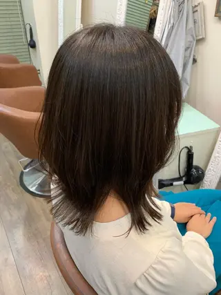 ミディアム 川畑 花菜のヘアスタイル