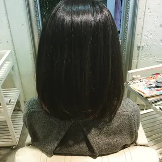 ミディアム カラー CALMHAIR 五十實淳のヘアスタイル
