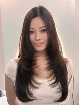 ロング ‎🤍髪質改善‎🤍 レイヤーカット‎🤍のヘアスタイル