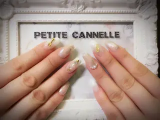 ロング ネイル Petite Cannelleのネイルデザイン
