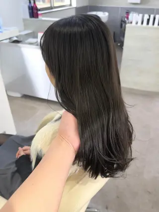 セミロング ume yuraのヘアスタイル