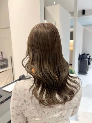 ロング 佐藤 亜加梨のヘアスタイル