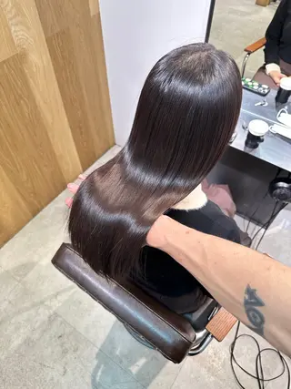ロング 縮毛矯正🌝髪質改善 🌝一条龍輝のヘアスタイル