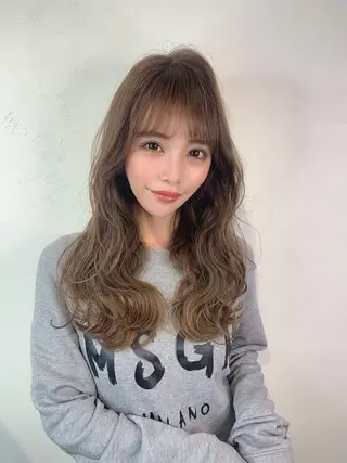 ロング カラー _WHITE上本町 上本町店のヘアスタイル