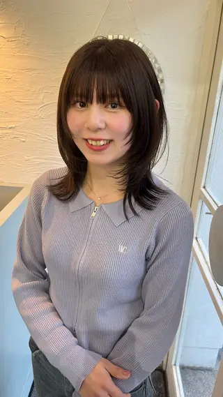 ミディアム 中村 桃子のヘアスタイル