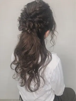 ロング カラー ヘアアレンジ 白髪ぼかしハイライト 茗荷谷駅徒歩2分のヘアスタイル