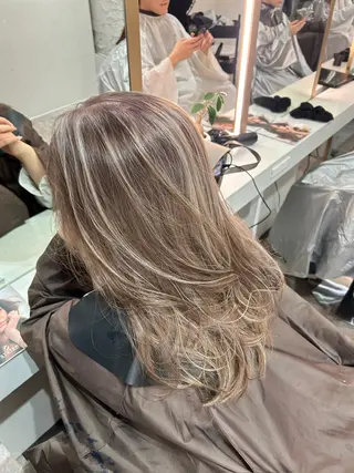 セミロング カラー レイヤーカット BLend 渋谷のヘアスタイル