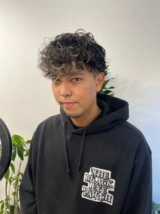 ショート カラー パーマ ヘアアレンジ メンズ 💎髪質改善特化💎 RUITOのヘアスタイル