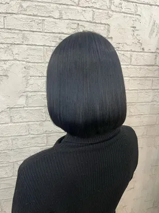 ショート カラー 🪽髪質改善縮毛矯正 🤍MIU🤍のヘアスタイル